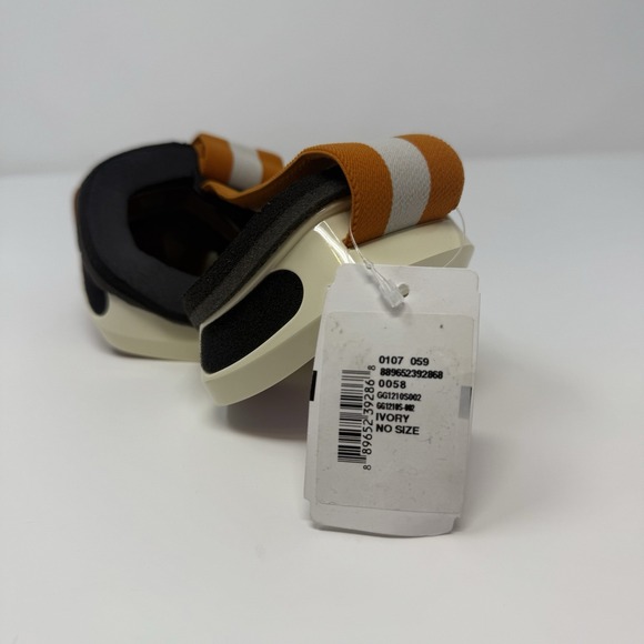 Gucci Monogram Ski Goggles - Picture 8 of 9